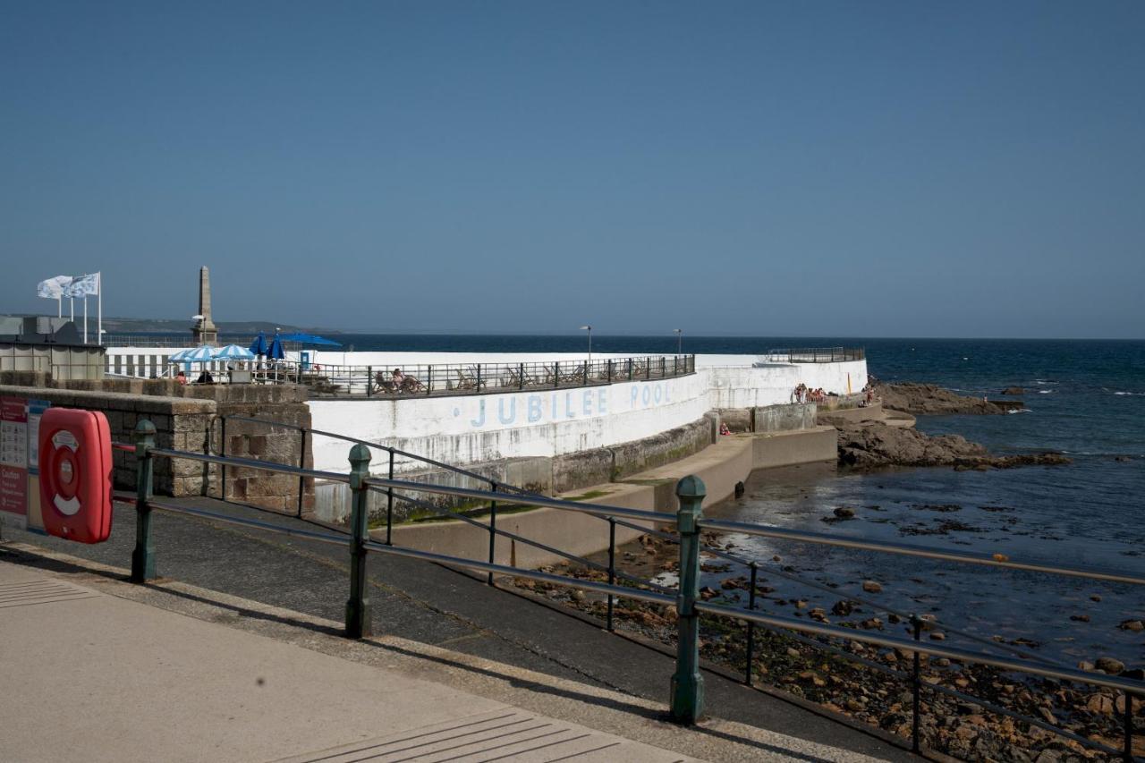 Beautiful 3 Bed Townhouse With Parking, Close To Sea Front Vakantiehuis Penzance