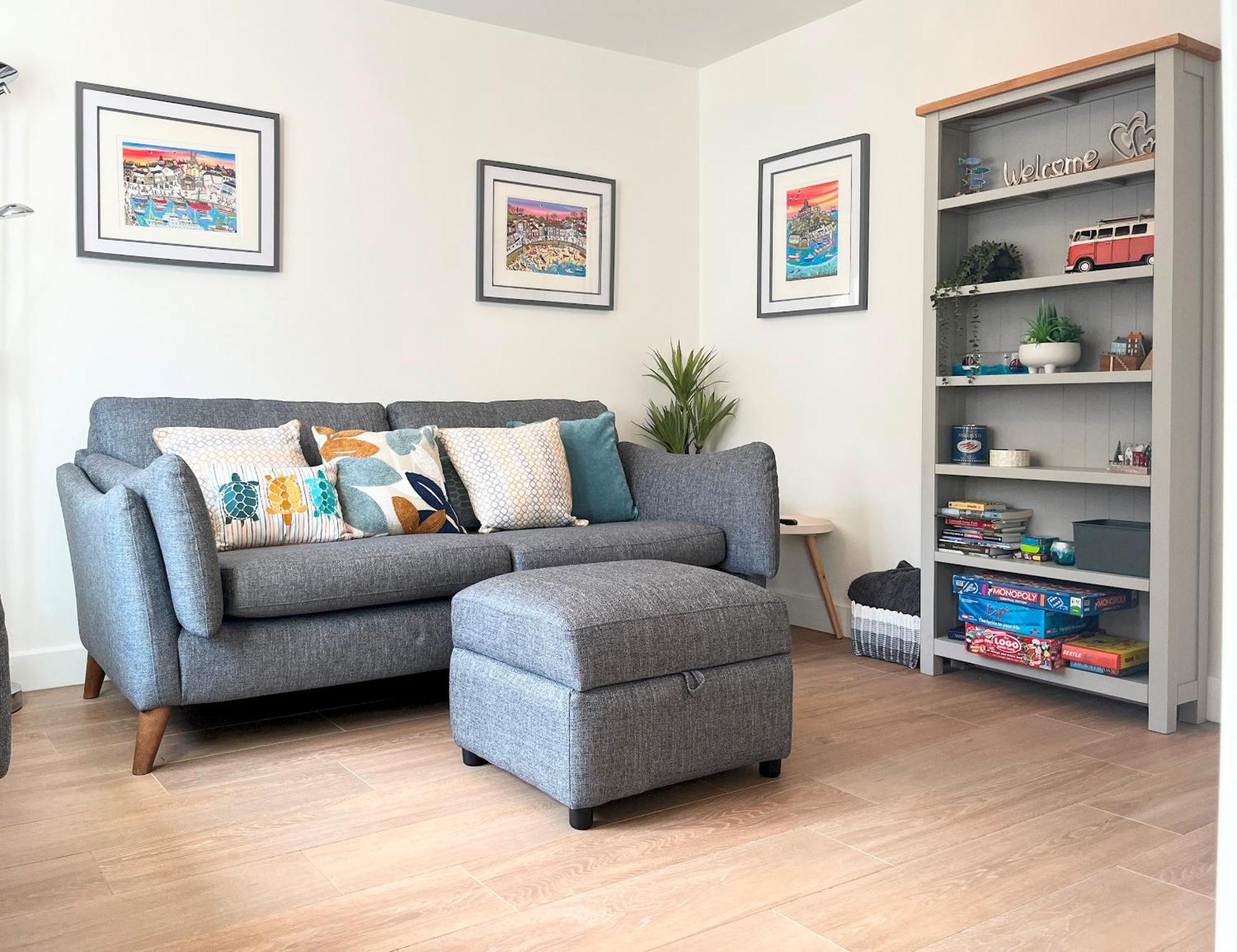 Beautiful 3 Bed Townhouse With Parking, Close To Sea Front Penzance