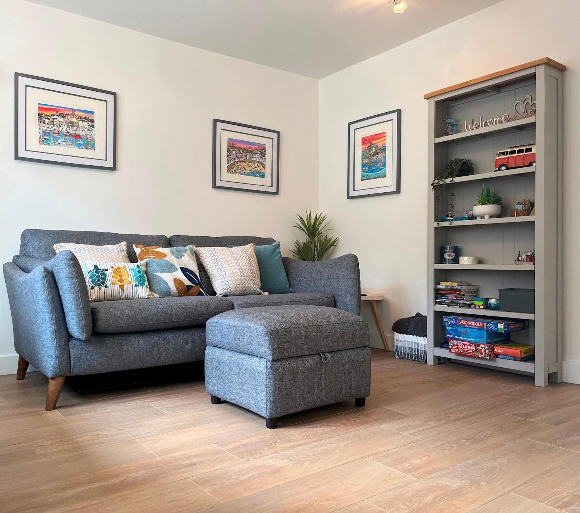 Beautiful 3 Bed Townhouse With Parking, Close To Sea Front Penzance